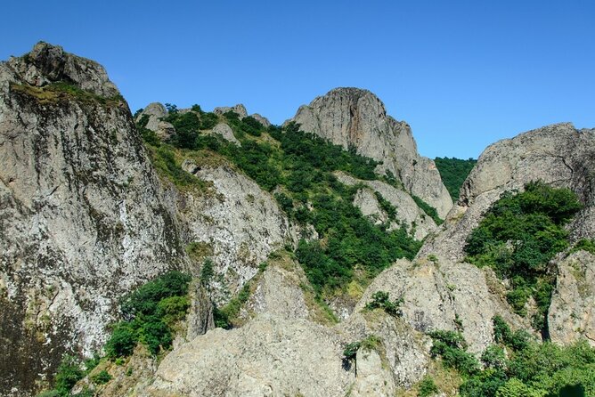 1 day hiking in Birtvisi Canyon from Tbilisi - Birtvisi Canyon hike: effort, views, and how long you’ll be out