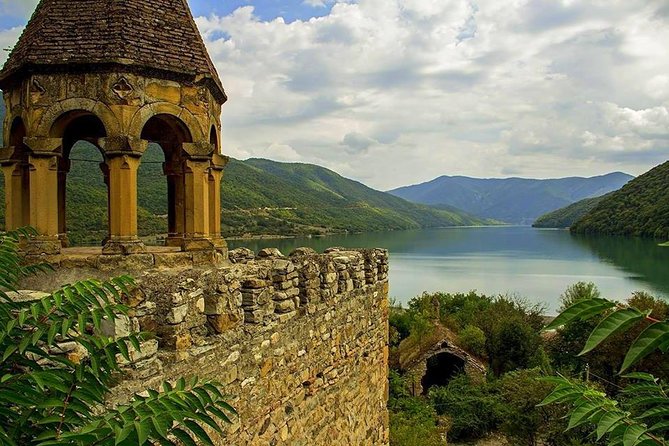 2-Day Private Tour to Kazbegi from Tbilisi - Day 2 hike to Gergeti Trinity Church: the main event, with smart pacing