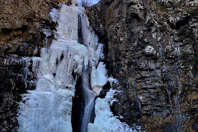 2 Days Private Tour to Kazbegi and Juta Village with Trekking - Village Sno: A Brief Listed Stop Worth Being Ready For