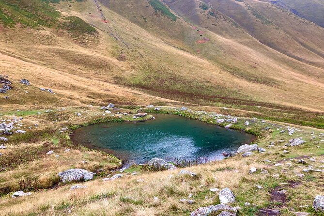 2 Days Private Tour to Kazbegi and Juta Village with Trekking - Overnight in Kazbegi Area: Comfortable Base, Included Breakfast