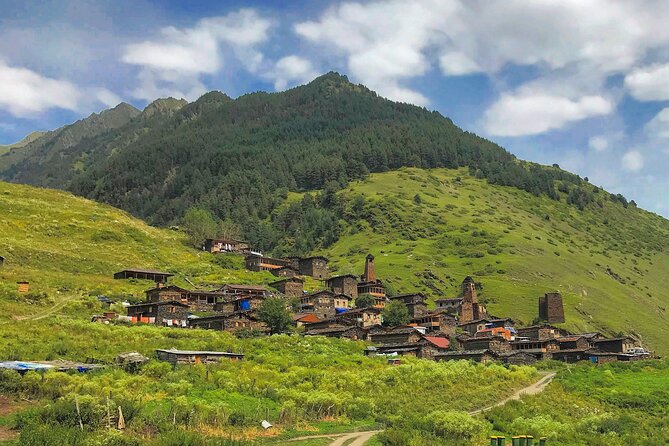 3 Day Tusheti Tour Explore Unspoiled Wilderness - Why the guide and driver team is the secret ingredient