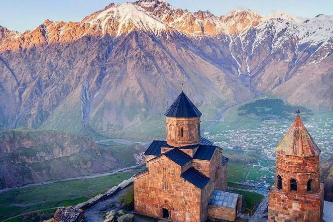 Adventure in Caucasus – Private Tour to Jinvali, Ananuri, Gudauri, Kazbegi - Stop 1: Jinvali Water Reservoir, Coffee and Colorful Forest Views