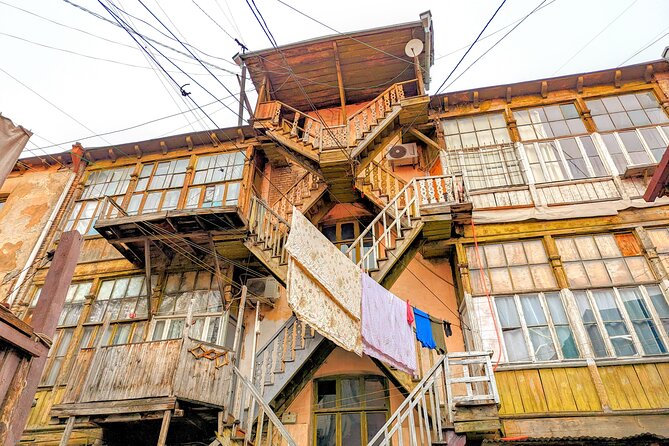 Alternative walking tour New Tiflis and backstreets - Dry Bridge Flea Market: Vintage Finds with Artist-Maker Energy