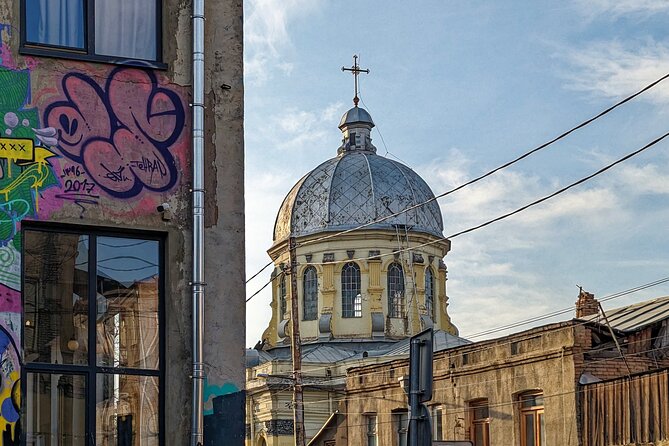 Alternative walking tour New Tiflis and backstreets - Agmashenebeli Avenue Architecture Walk and Theatre-Spotting