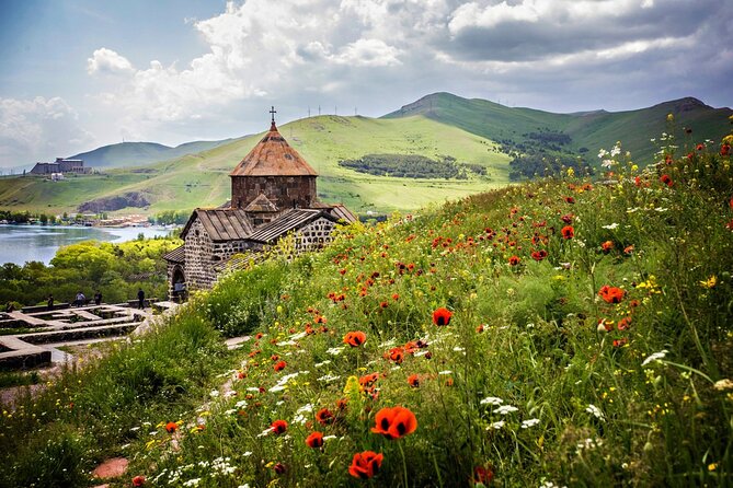 Armenia Day Trip from Tbilisi: Private Experience - Why This Armenia Day Trip Feels More Like a Real Day Out