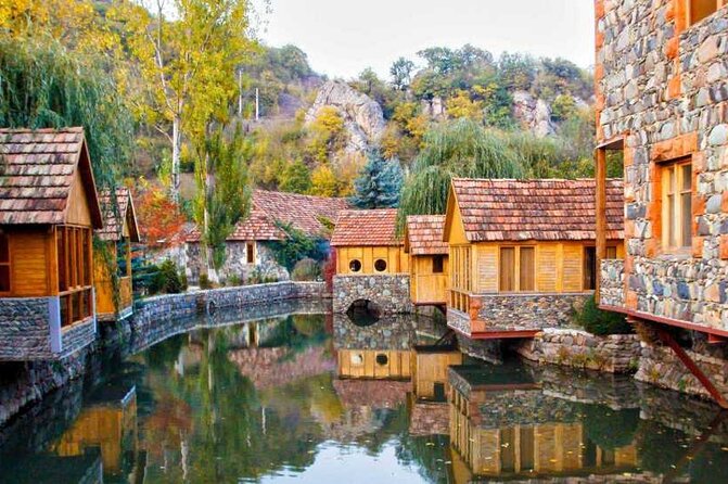 Armenia Day Trip from Tbilisi: Private Experience - Start Smart: Tbilisi Pickup and the Early-Drive Advantage