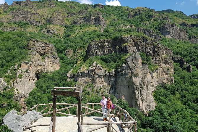 Best of Armenia: private 2-3 days tour to Yerevan w/ family lunch - Who this private Best of Armenia trip suits best