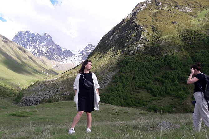 Caucasus mountains full day Private Tour Ananuri-Gudauri-Kazbegi - Pickup Timing, Dress Code, and Real-World Logistics