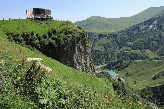 Caucasus Mountains Tour From Tbilisi - Key things you will notice on this tour