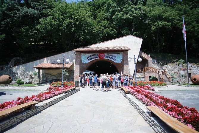 City of Love Sighnaghi, Kindzmarauli Corporation, Wine tasting - Why this Tbilisi to Signagi and wine day works so well