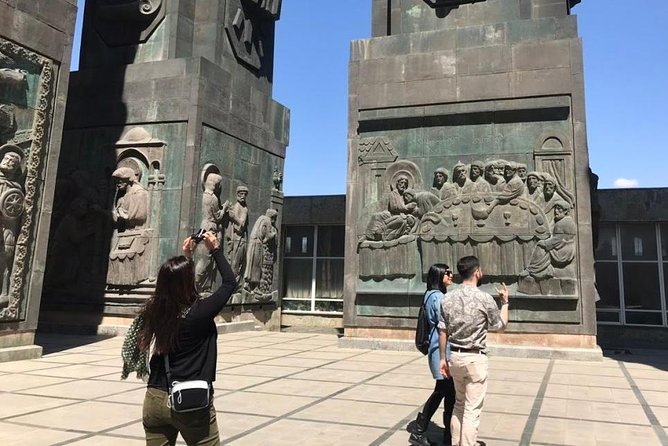 Concrete Giants Tour - How lunch and included snacks keep the tour from feeling like a lecture