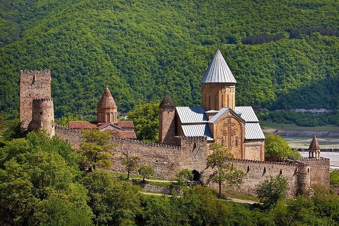 Day Tour Tbilisi – Ananuri – Kazbegi – Tbilisi - Why This Tbilisi Mountain Route Feels Worth the Effort