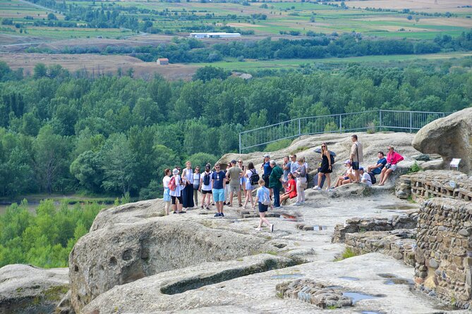 Day Trip to Mtskheta Gori and Uplistsikhe - Guides and Group Size: How This Tour Stays Friendly, Not Chaotic