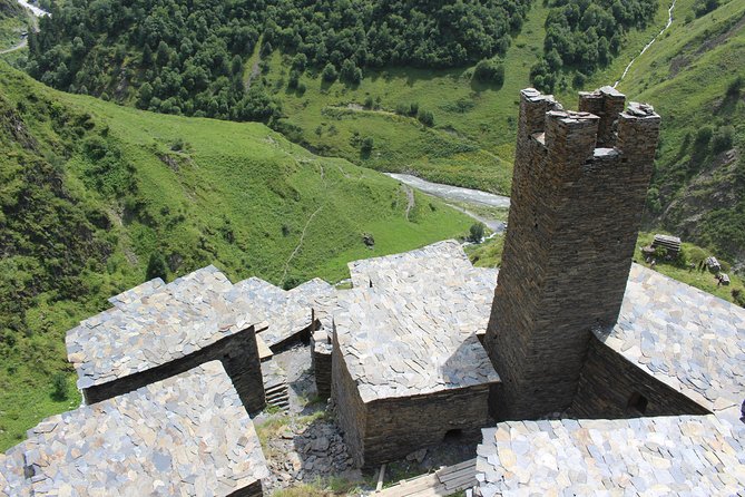 Five days tour to Khevsureti (Abudelauri lakes) & Kazbegi with hikes. - Day 3 Ananuri Fortress, Friendship Monument, and Kazbegi: the long drive day that saves your legs
