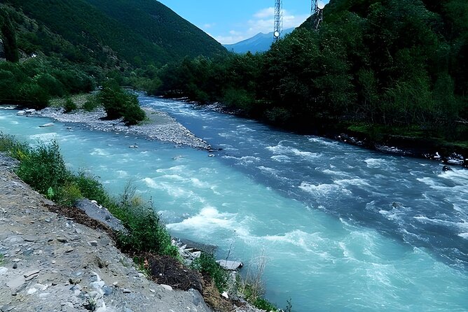 From Tbilisi Daytrip Kazbegi Gudauri & Zhinvali Guided Group Tour - Stop 3: Pasanauri at the Black and White River Confluence