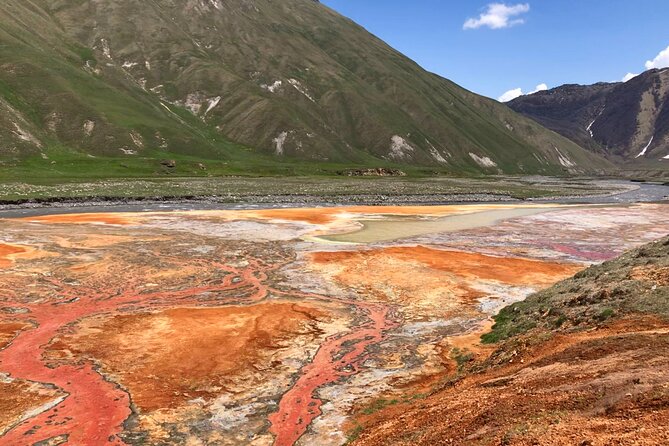 From Tbilisi: Kazbegi Ananuri Gudauri and Trusso Valley by 4x4 - Key highlights at a glance