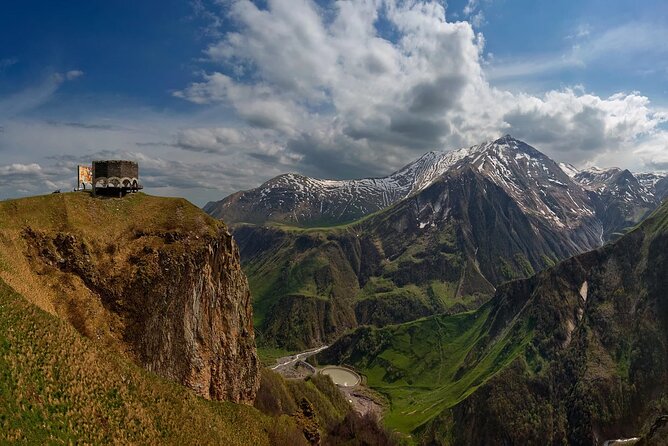 From Tbilisi: Kazbegi Day Tour, Gergeti Trinity, Ananuri &Gudauri - Stop 2, Ananuri Fortress: defense, fire, and the messy edges of power