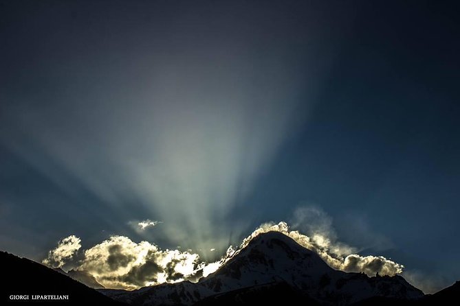 full day Kazbegi-Gudauri-jvari -from Tbilisi - Your guide, the feel of the day, and what Kartutours seems to prioritize