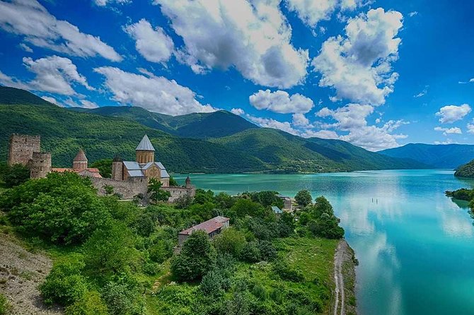 Full-Day Kazbegi - Stepantsminda, Gudauri Private Guided Tour - Aragvi River and the Alert Tower Legend: A Confluence Stop With Meaning