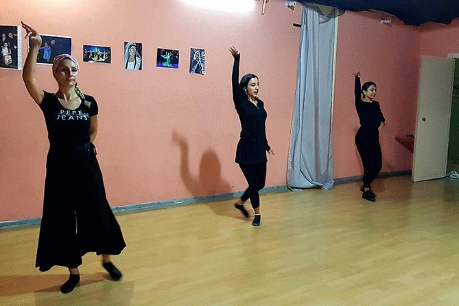 Georgian Dance Class in Tbilisi, Georgia - Meeting point and timing: how to plan your day around the class