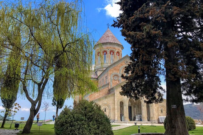 Grand tour to Kakheti for wine lovers: Telavi-Kvareli-Sighnaghi - Gombori Pass: observation deck views and a wish in the forest