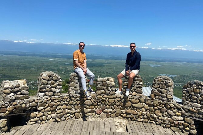 Kakheti.All inclusive Wine tour with family lunch - Sighnaghi City Walls: a short town break with real Georgian streets