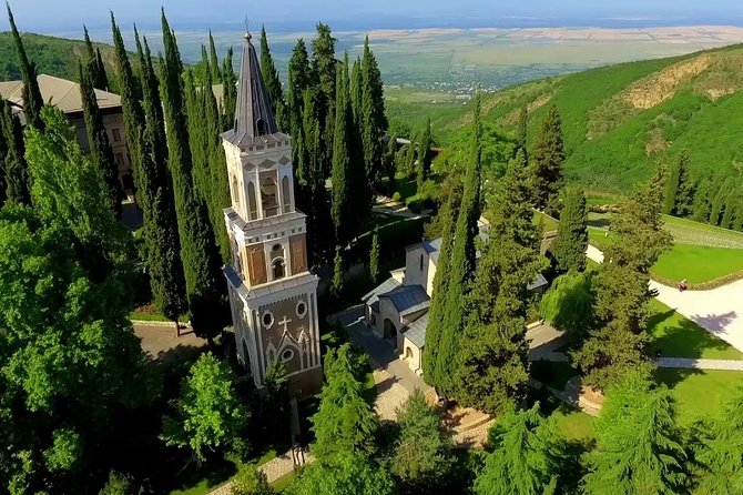 Kakheti: Signagi, Bodbe Monastery, Telavi, Wine Tour. Private tour - Signagi: The City of Love, Fortress Wall Views, and Lunch With Khinkali
