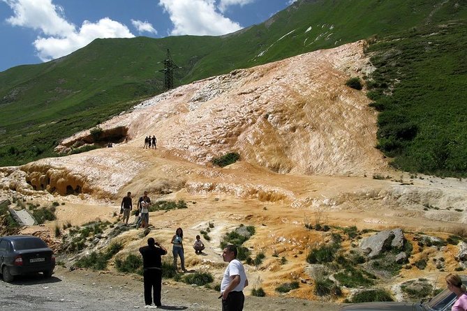 Kazbegi, Ananuri , Gudauri and Zhinvali (Group Tour) - Gudauri Mountain Break: Honey Tasting, Chacha, and Real Guide Flexibility