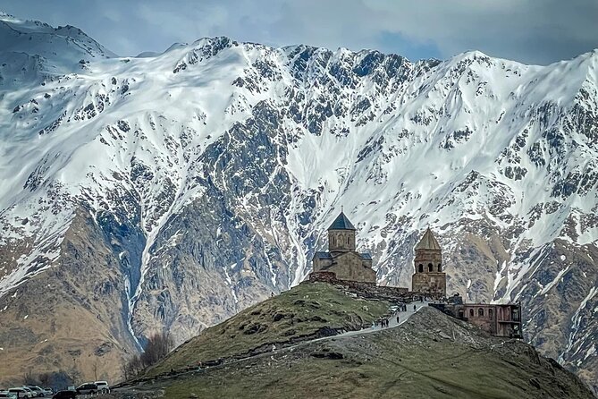 Kazbegi-Ananuri-Gudauri: Epic Views & History (Group) - Gudauri’s Russian Georgian Friendship Monument: A Mosaic at Altitude