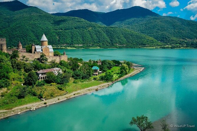 Kazbegi and Gudauri Full Day Private Tour from Tbilisi - Driving time, photo breaks, and how to keep the day enjoyable