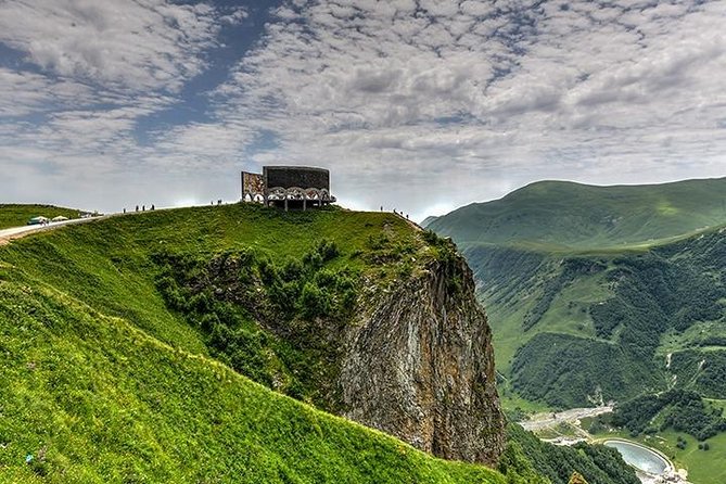 Kazbegi Full-Day Private Tour with Scenic Stops from Tbilisi - Price and Logistics: What Your $97.50 Per Person Really Buys