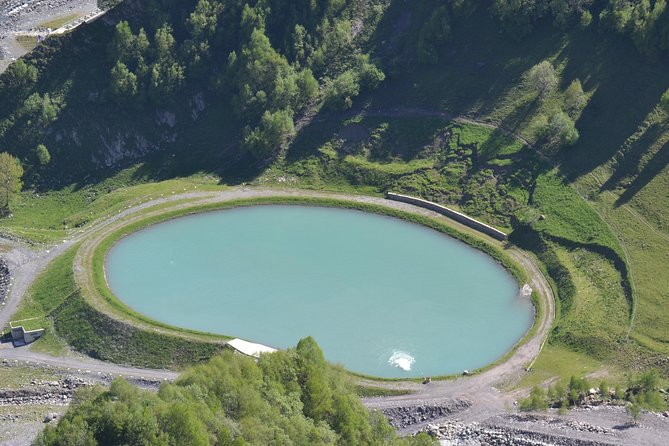 Kazbegi, Gergeti and Ananuri Full Day Tour from Tbilisi - Seaside Park swimming pool: mineral water and travertine rock