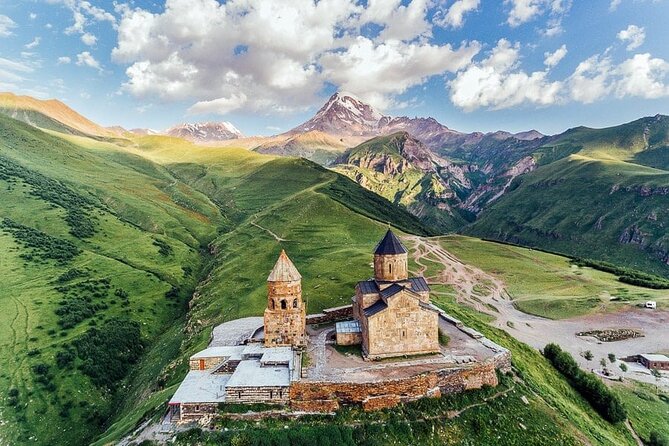 Kazbegi Gudauri and Ananuri Mountains Private Day Trip - Stop 1: Zhinvali Water Reservoir, Photos Plus a Quick Market