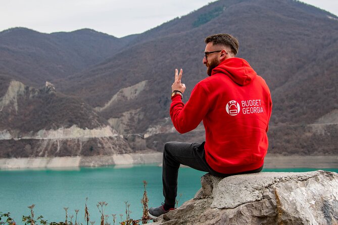 Kazbegi & Gudauri group tour from Tbilisi - Stop 1: Zhinvali Reservoir photos and a souvenir bazaar