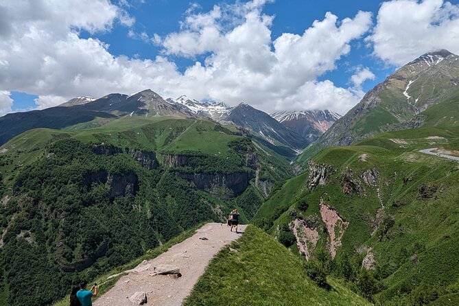 Kazbegi & Gudauri Private Full-Day Tour From Tbilisi - A realistic timeline: 9:00am start, long but doable