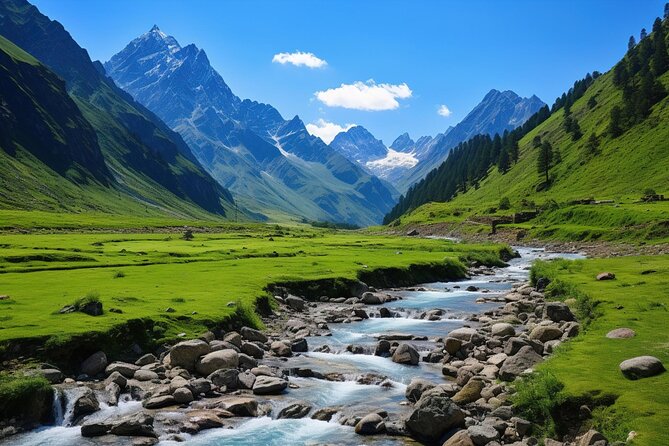 Kazbegi&Gudauri Small group tour including hotel pick up/drop-off - Hotel pickup and meeting point: the part I would double-check