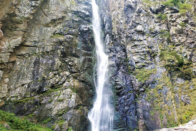 Kazbegi Tour with Gergeti Church, Waterfall Hike & Hidden Gems - Starting at Jinvali Water Reservoir, where the route begins with engineering