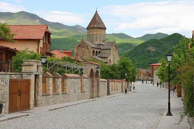 Mtskheta, Ananuri, Gudauri and Kazbegi Full Day Tour from Tbilisi - Zhinvali Water Reservoir stop, quick views and a photo pause