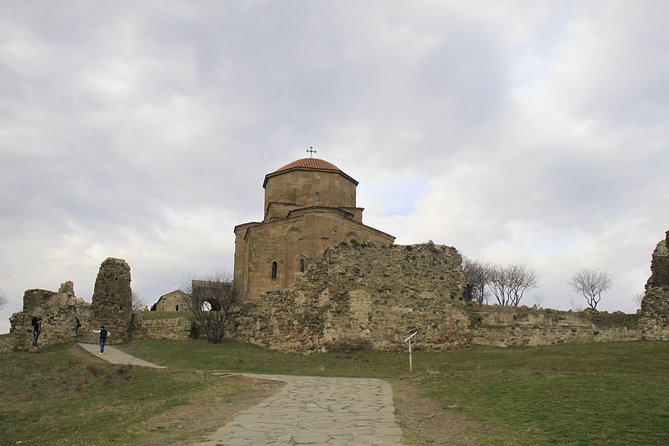 Mtskheta-Gori-Uplistsikhe - Uplistsikhe Cave Town: rock-cut rooms, uphill walking, and big views