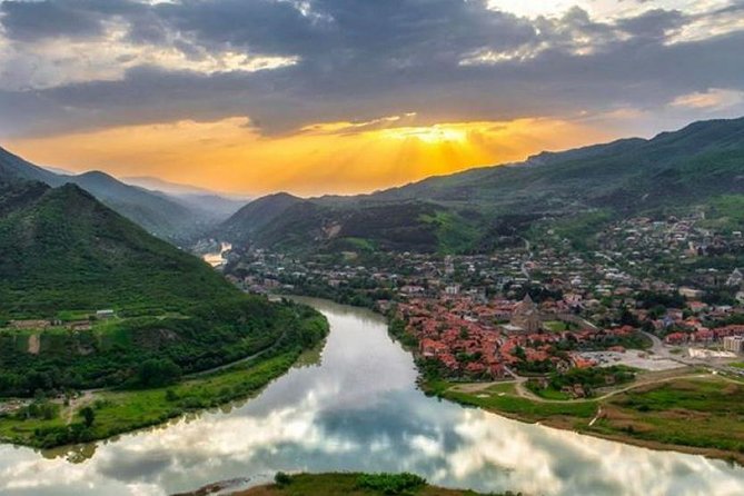 Mtskheta, Gori & Uplistsikhe Private Day Tour from Tbilisi - How the 7 to 9 hour timing shapes your experience