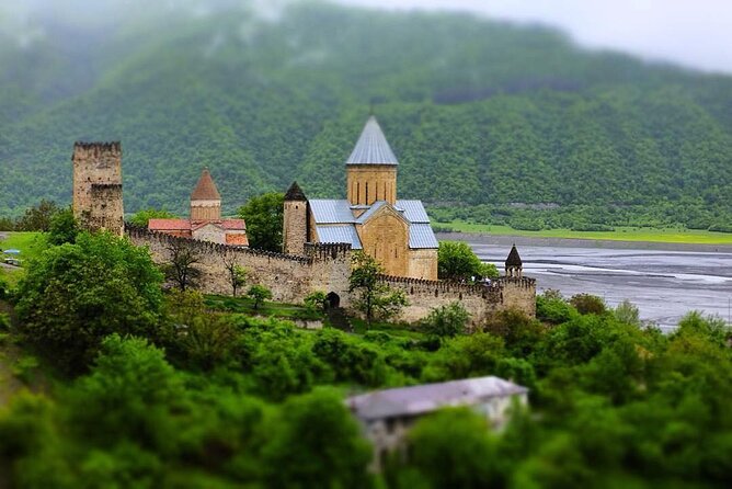 Private day Tour from Tbilisi to Kazbegi and Gudauri - What it’s like riding in a private car on Georgian Military Highway