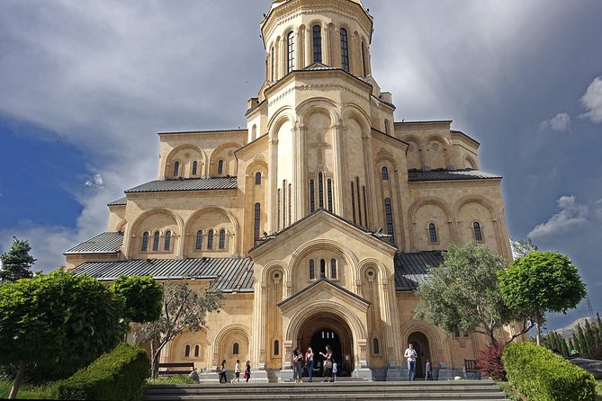 Private Day Tour - Old Town Tbilisi - Rike-Narikala cable car and Mother of Georgia viewpoints
