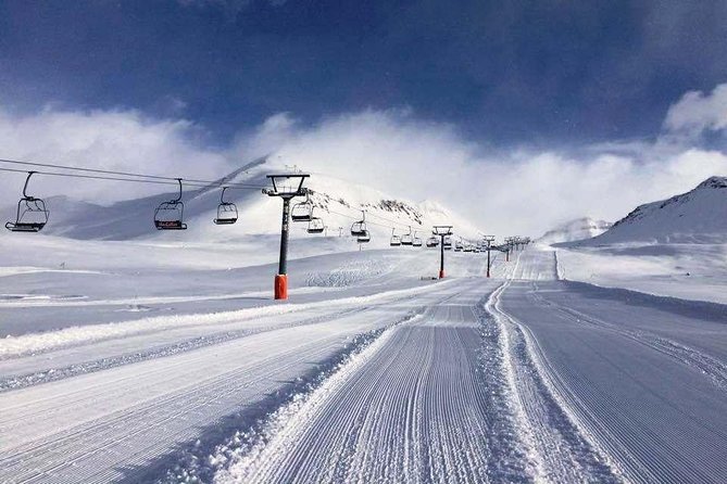 Private Full Day Skiing Trip To Gudauri from T'bilisi - Zhinvali Reservoir and the Dam Views: The Midday Pause on Route