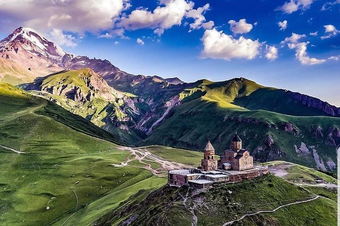 Private Tour Ananuri-Kazbegi-Gudauri - Key highlights at a glance