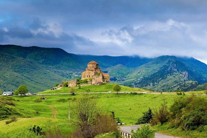 Private Tour to Mtskheta Stalin Museum Uplistsikhe Caves - Stop 4: Uplistsikhe Cave Town, pagan worship spaces and echoing halls