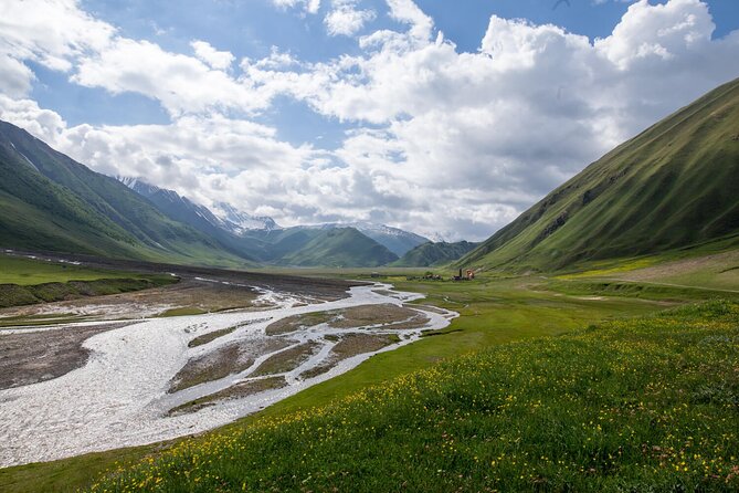 Round-Trip Bus Transfer to Truso Valley from Kazbegi - The two bus schedules from Kazbegi, and how to plan your pace around them