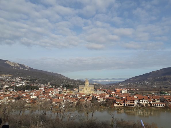 Tbilisi and Mtskheta walking Tour - Old Capital of Georgia - Getting Started at 10:00: What the Private Format Means for You