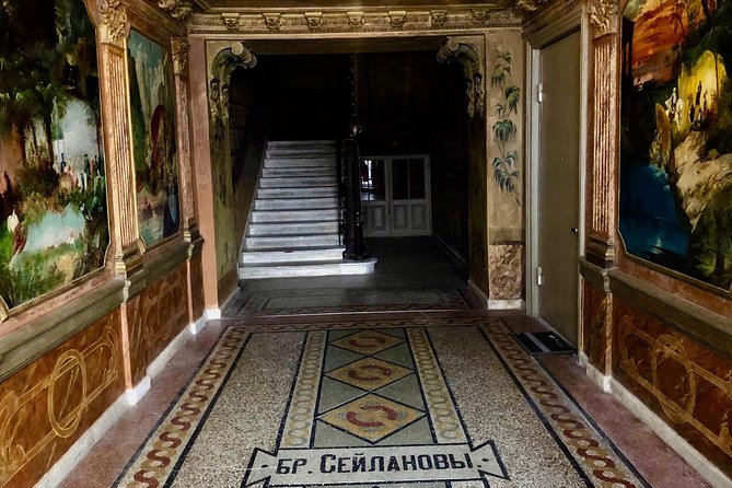Tbilisi 'Beyond Facades' - Why the courtyard and entrance-hall route feels different