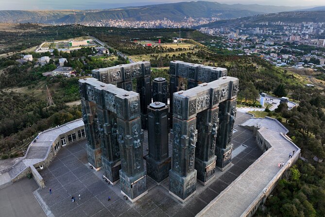 Tbilisi City Tour with Street Photography - Price and time: what you’re paying for (and what you’re not)