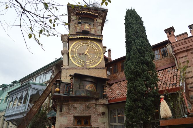 Tbilisi Old Town Walking Tour with a Local Guide - Tamada statue and the Metekhi-front monument by Elguja Amashukeli
